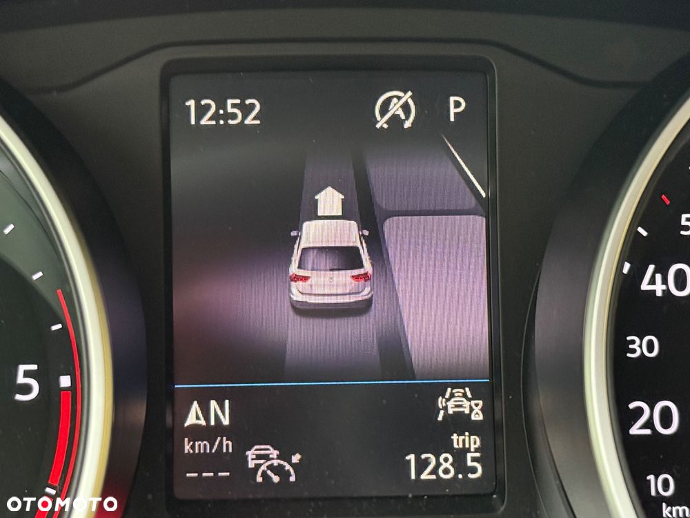 Volkswagen Tiguan 2.0 TDI SCR Elegance DSG - 26