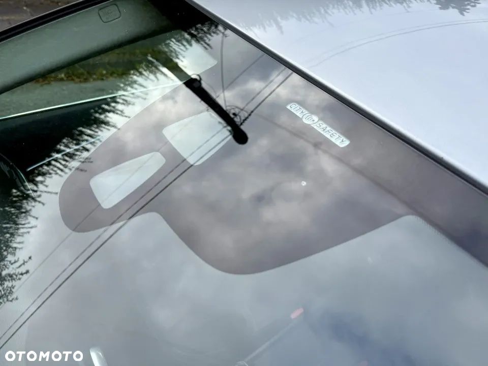 Volvo V40 T3 Momentum - 16