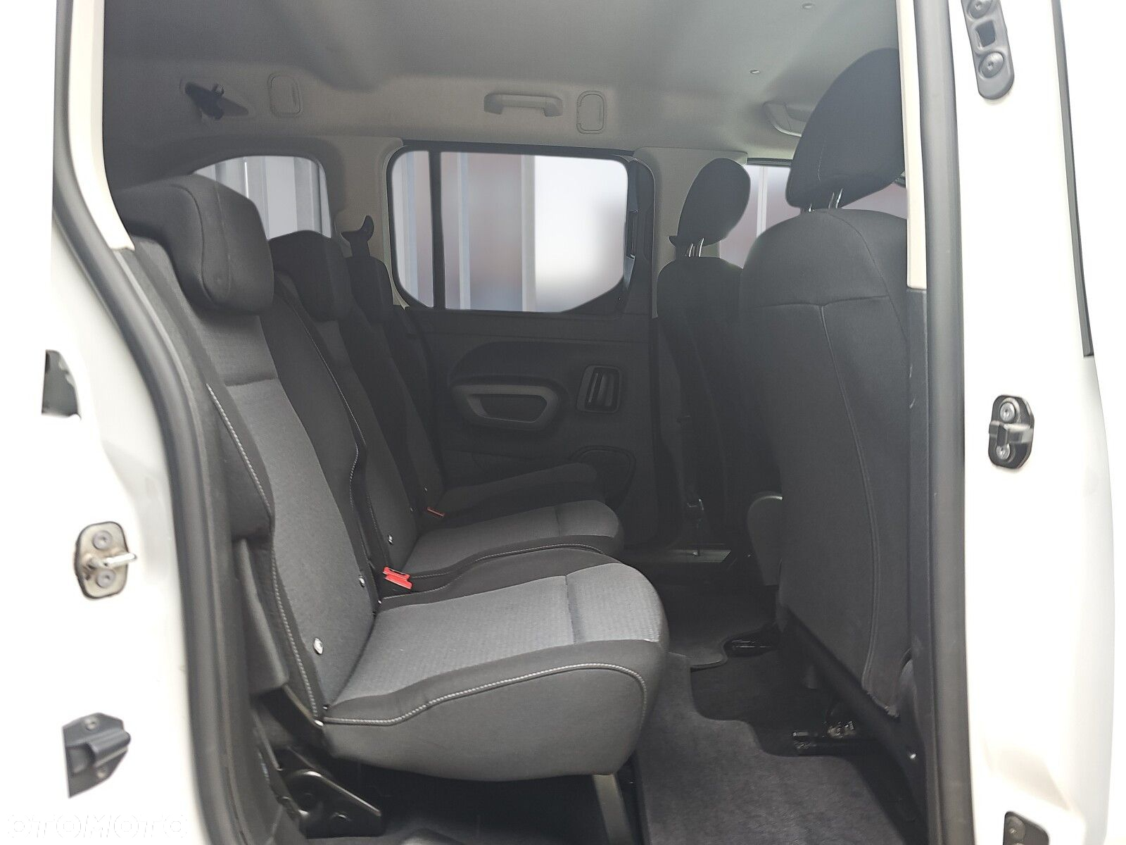 Toyota Proace City Verso 1.5 D-4D Business - 19