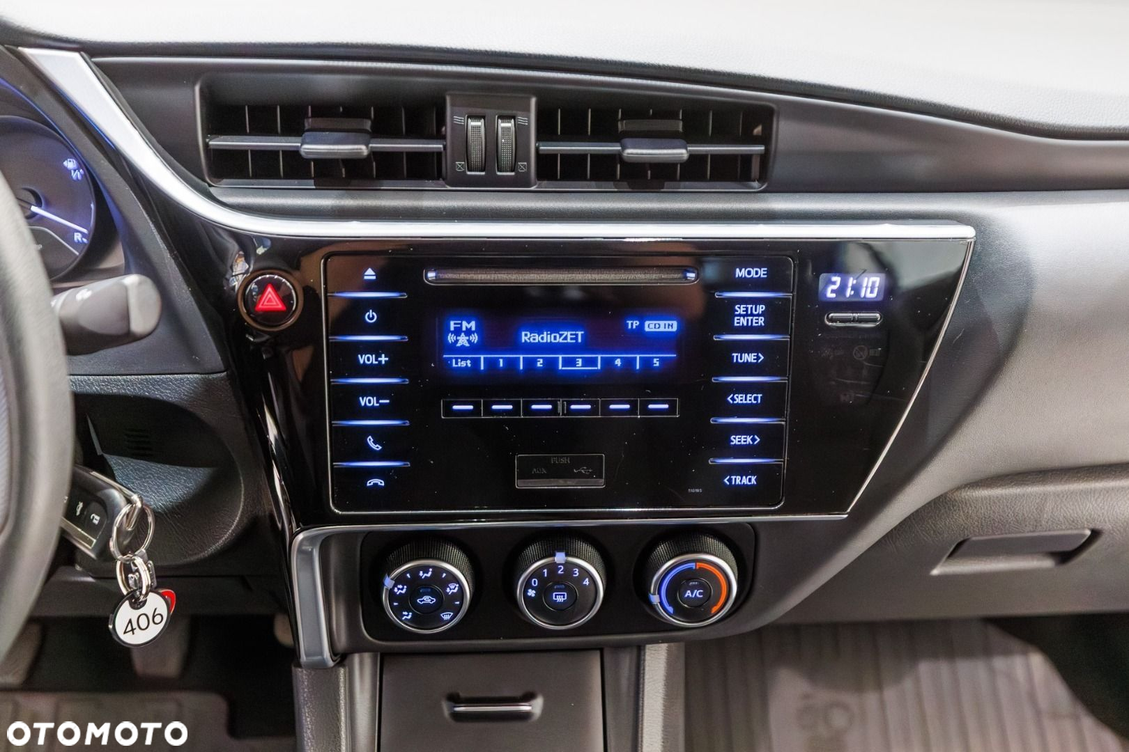 Toyota Corolla - 27