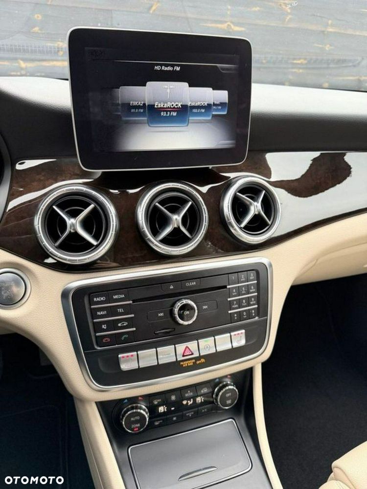 Mercedes-Benz CLA - 31