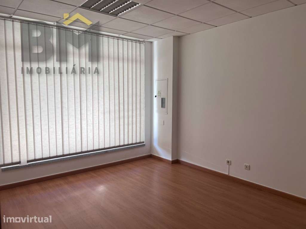 Loja com rendimento, para venda, em Castelo Branco! - Grande imagem: 5/14