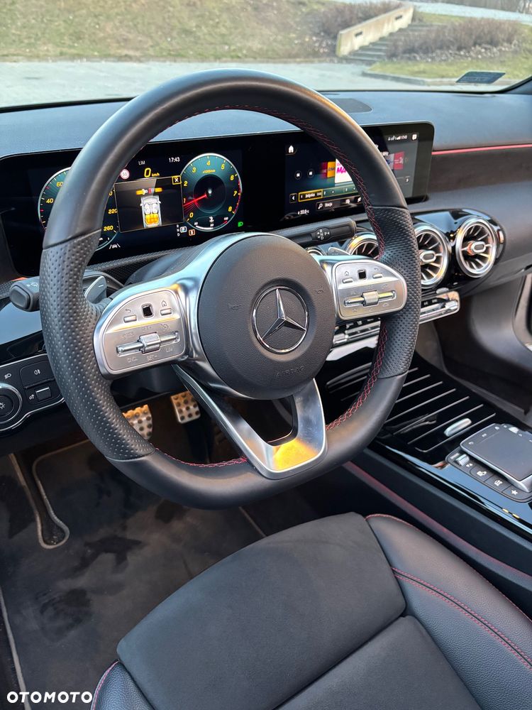 Mercedes-Benz Klasa A 200 AMG Line 7G-DCT - 9