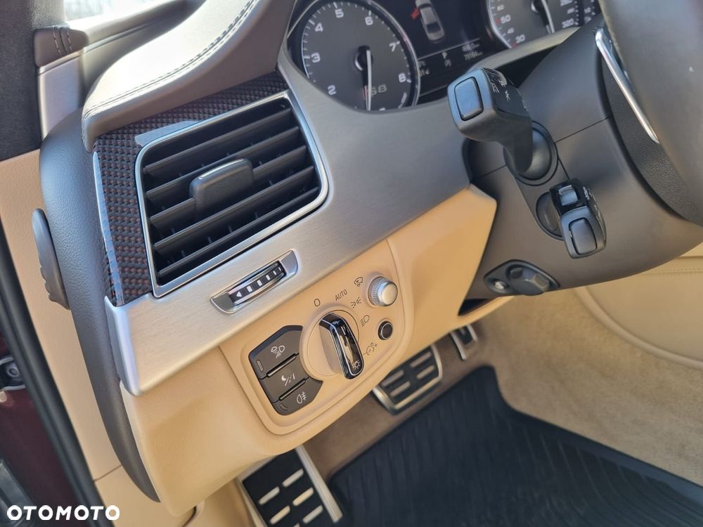 Audi S8 Plus 4.0 TFSI Quattro - 7
