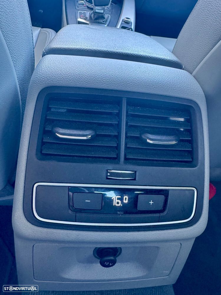 Audi A4 2.0 TDI multitronic Business Line S-line - 9