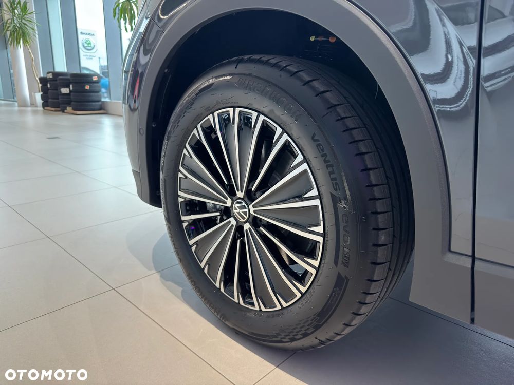 Volkswagen Tiguan 2.0 TSI 4Mot Elegance DSG - 10