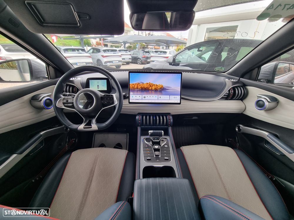 BYD Atto 3 Comfort - 12