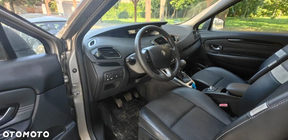 Renault Scenic - 20