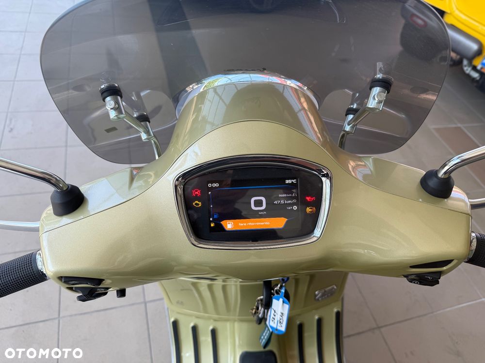 Vespa GTS - 13