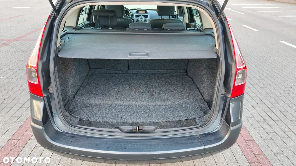 Renault Megane 2.0 Grandtour Confort Expression - 19