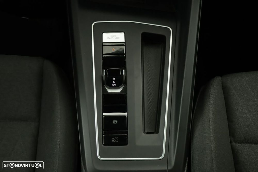 VW Golf 1.5 TSI e-Hybrid Life DSG - 14