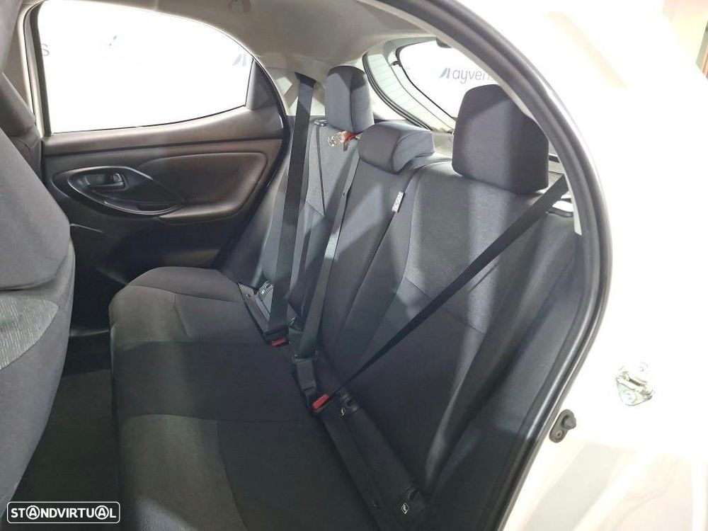 Toyota Yaris 1.0 VVT-i Comfort - 6