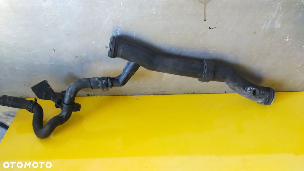 Volkswagen Skoda Audi rura wody OE 03C121065F - 1