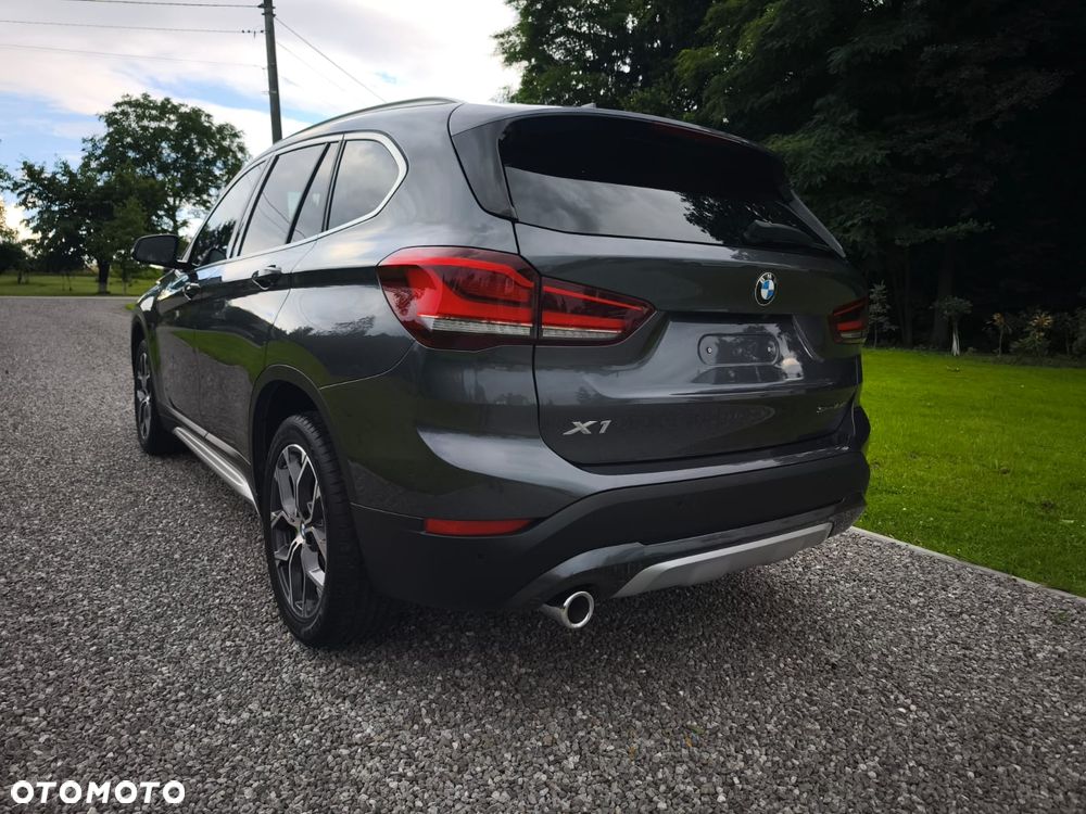 BMW X1 - 11