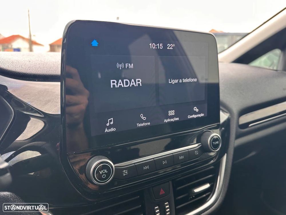 Ford Fiesta 1.0 EcoBoost Titanium — fotografia 12