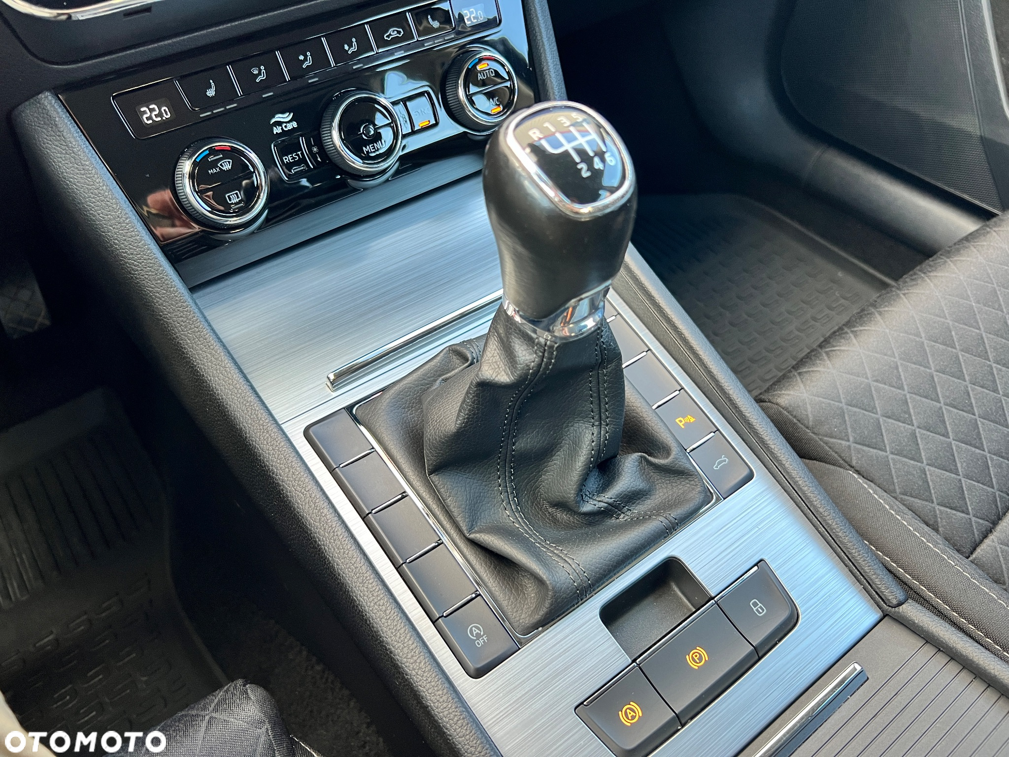 Skoda Superb 1.5 TSI Ambition - 24
