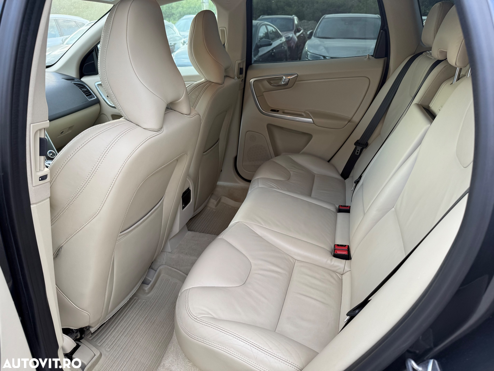Volvo XC 60 D4 AWD Geartronic Summum - 7