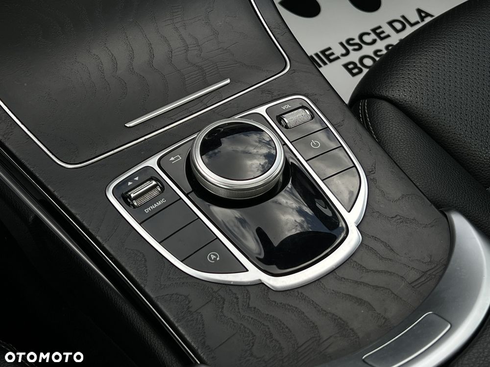 Mercedes-Benz Klasa C 300 9G-TRONIC Avantgarde - 23