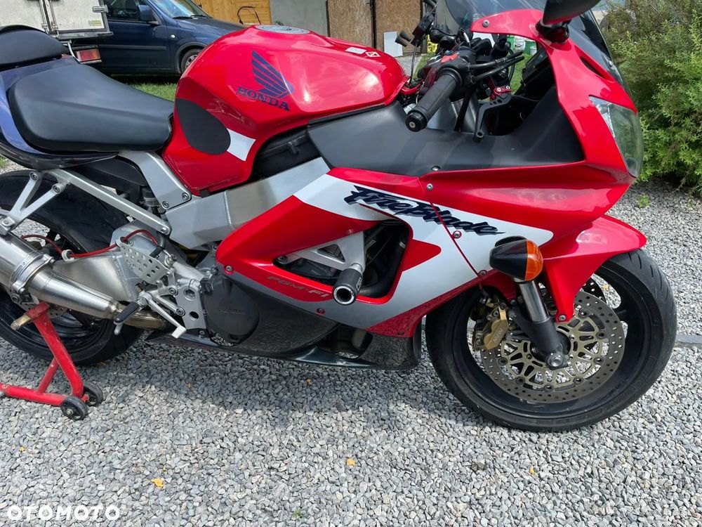Honda CBR - 8
