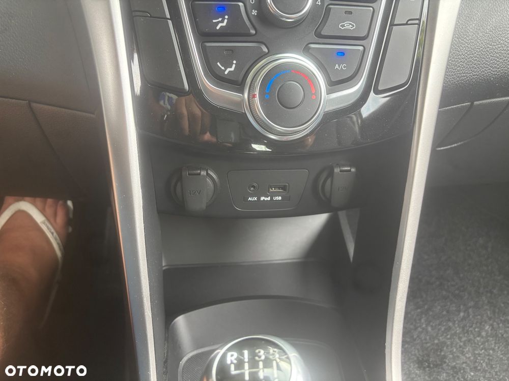 Hyundai i30 1.4 Classic + - 18