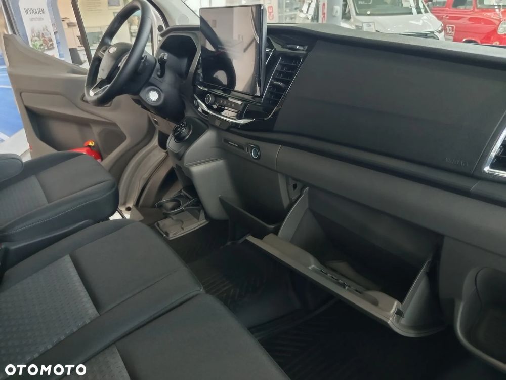 Ford Transit - 22
