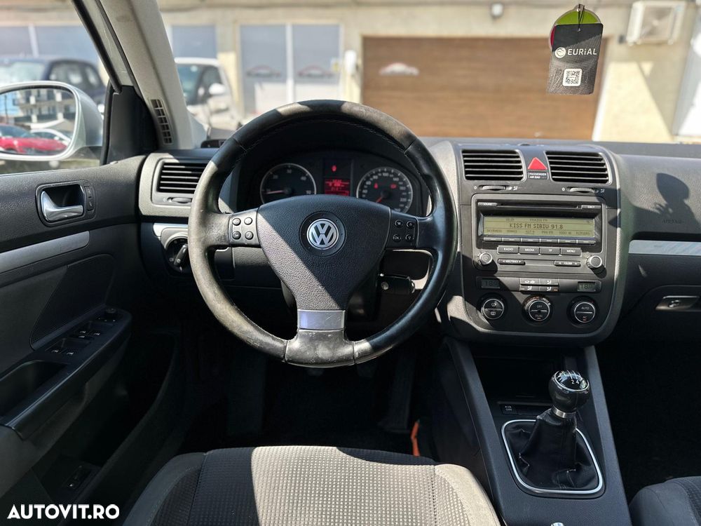 Volkswagen Jetta 1.9 TDI Comfortline - 6