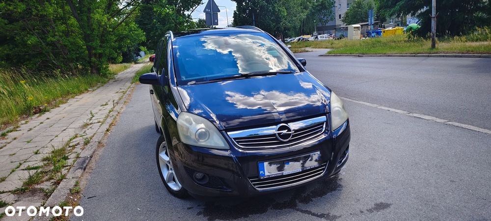 Opel Zafira 1.8 Cosmo - 2