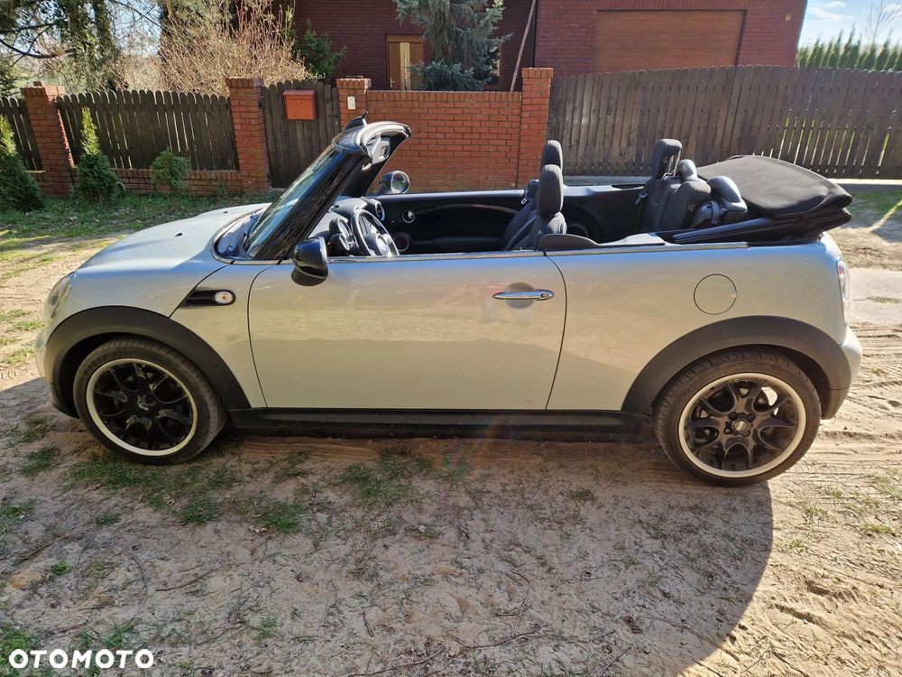 MINI Cooper D Cabrio - 4