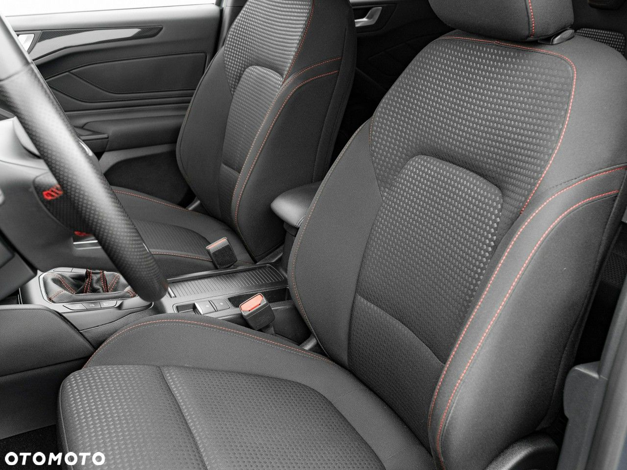 Ford Focus 1.0 EcoBoost ST-Line - 15