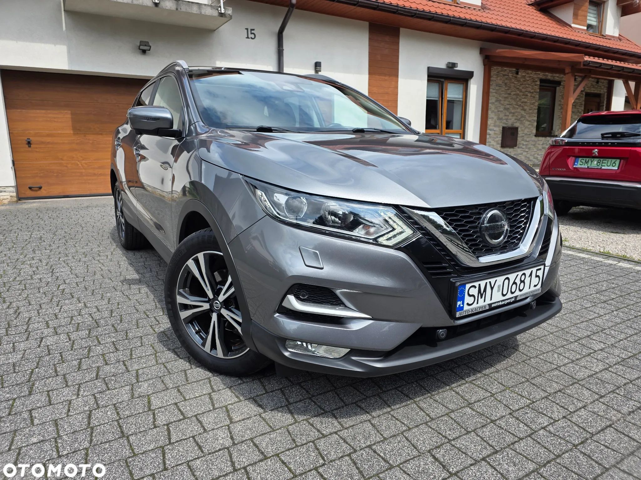 Nissan Qashqai 1.2 DIG-T N-Connecta - 1