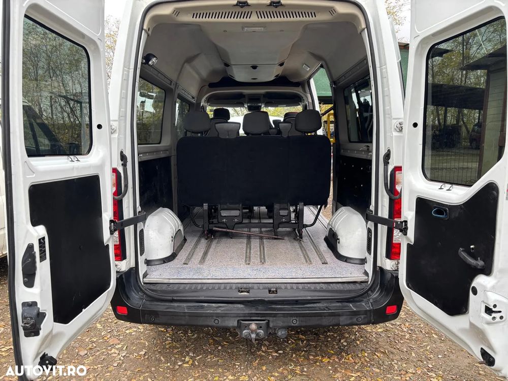 Renault Master 2.3 Combi 3,5t L2H2 8+1 locuri 4,7 m3 Confort - 8