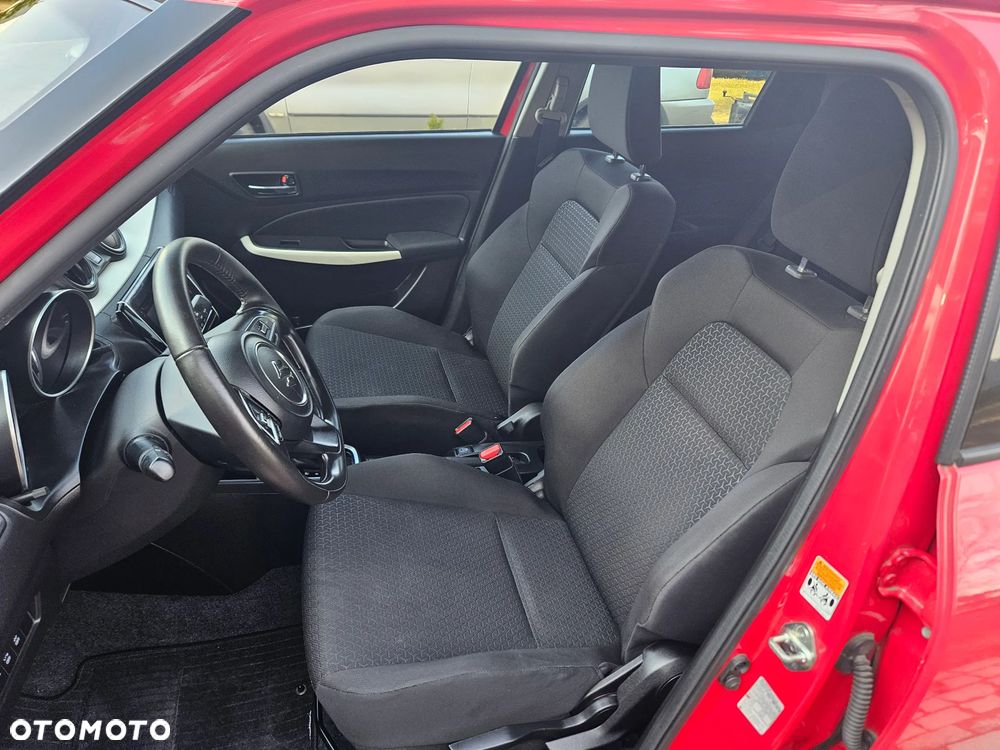 Suzuki Swift 1.2 Dualjet SHVS Premium Plus CVT - 24