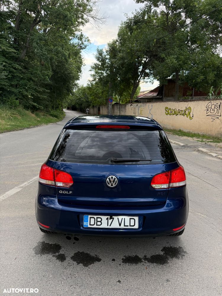 Volkswagen Golf - 2