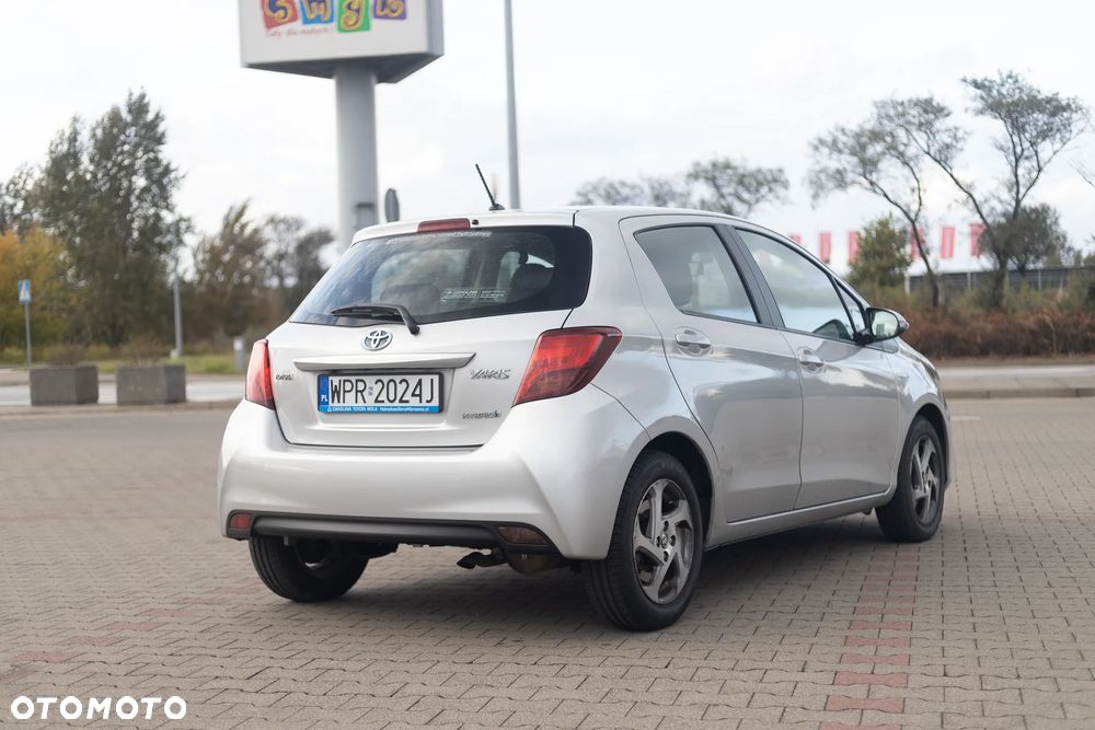 Toyota Yaris - 8