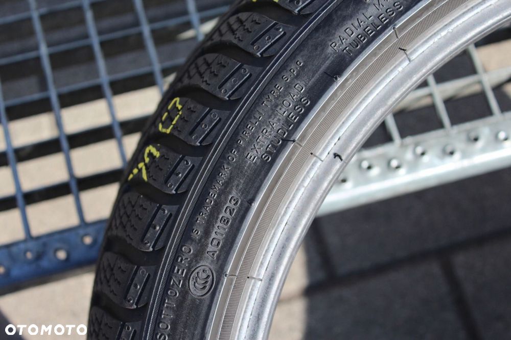1x 225/40R18 92V XL PIRELLI WINTER SOTTOZERO 3 17r 6,5mm - 6