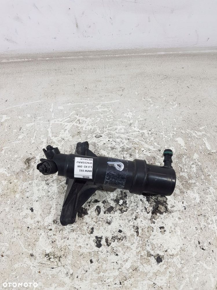 spryskiwacz lampy prawy przód bmw e60 e61 lci eu - 3