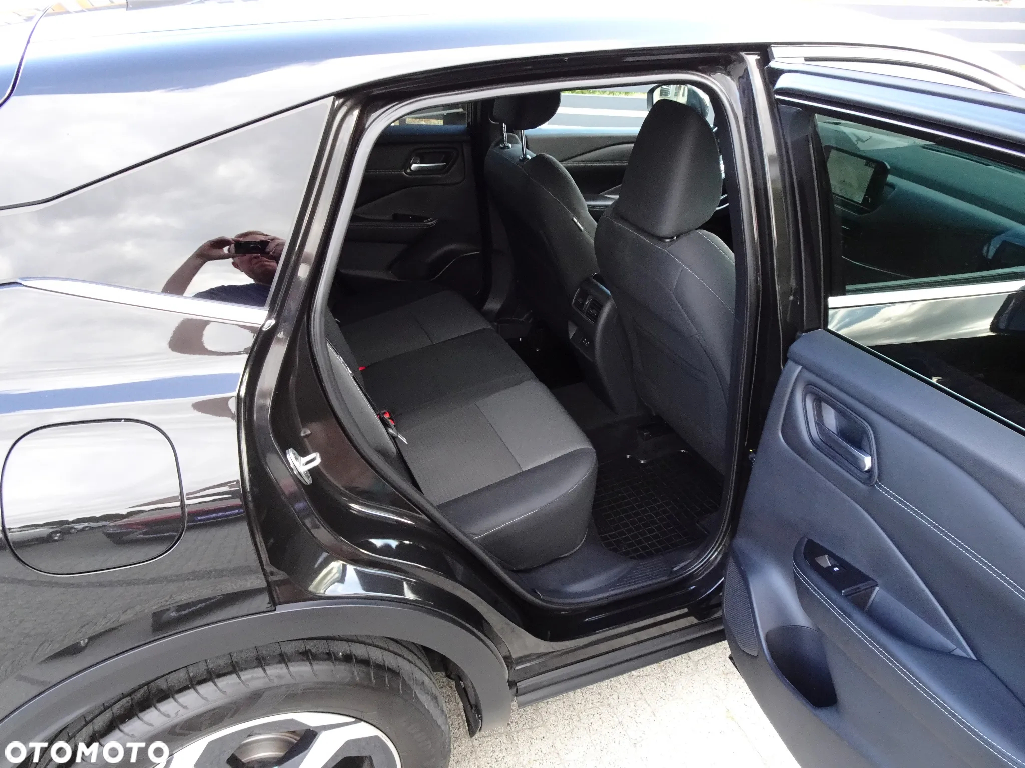 Nissan Qashqai 1.3 DIG-T N-Connecta DCT - 16