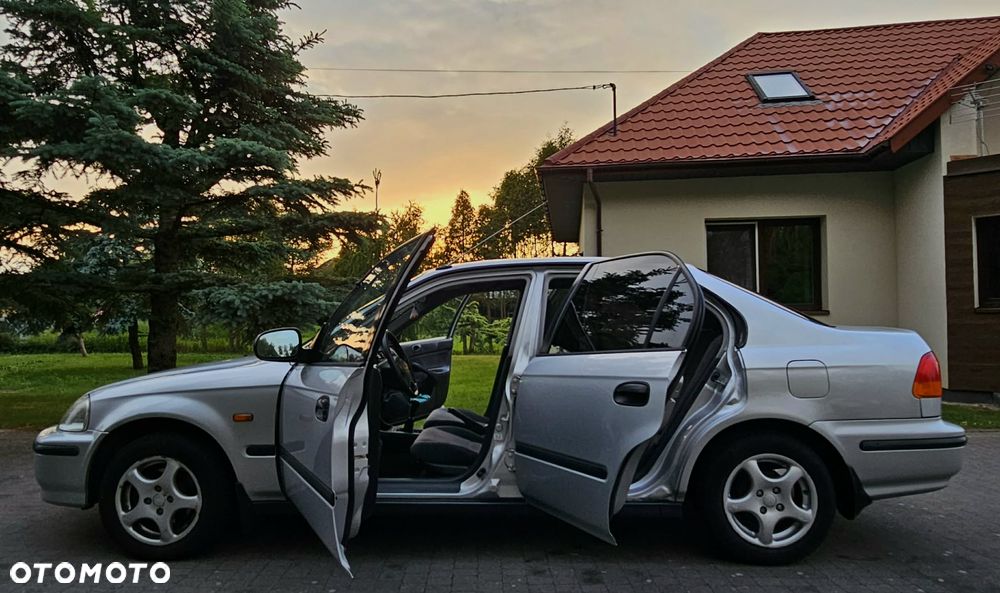 Honda Civic 1.4i S - 5
