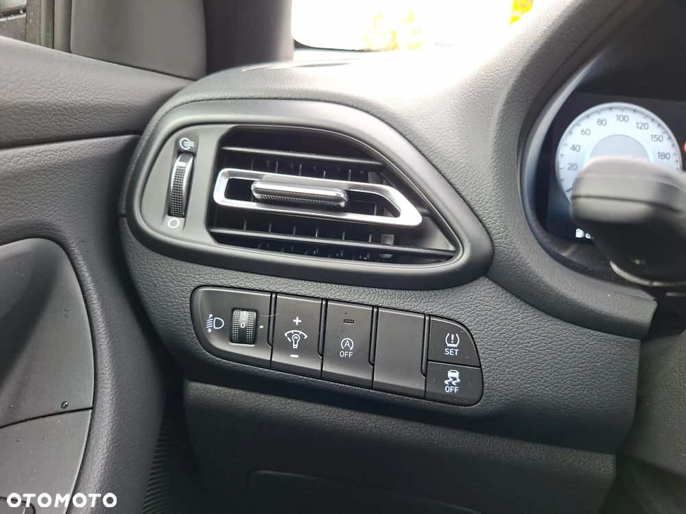 Hyundai i30 1.5 T-GDI 48V Smart - 21