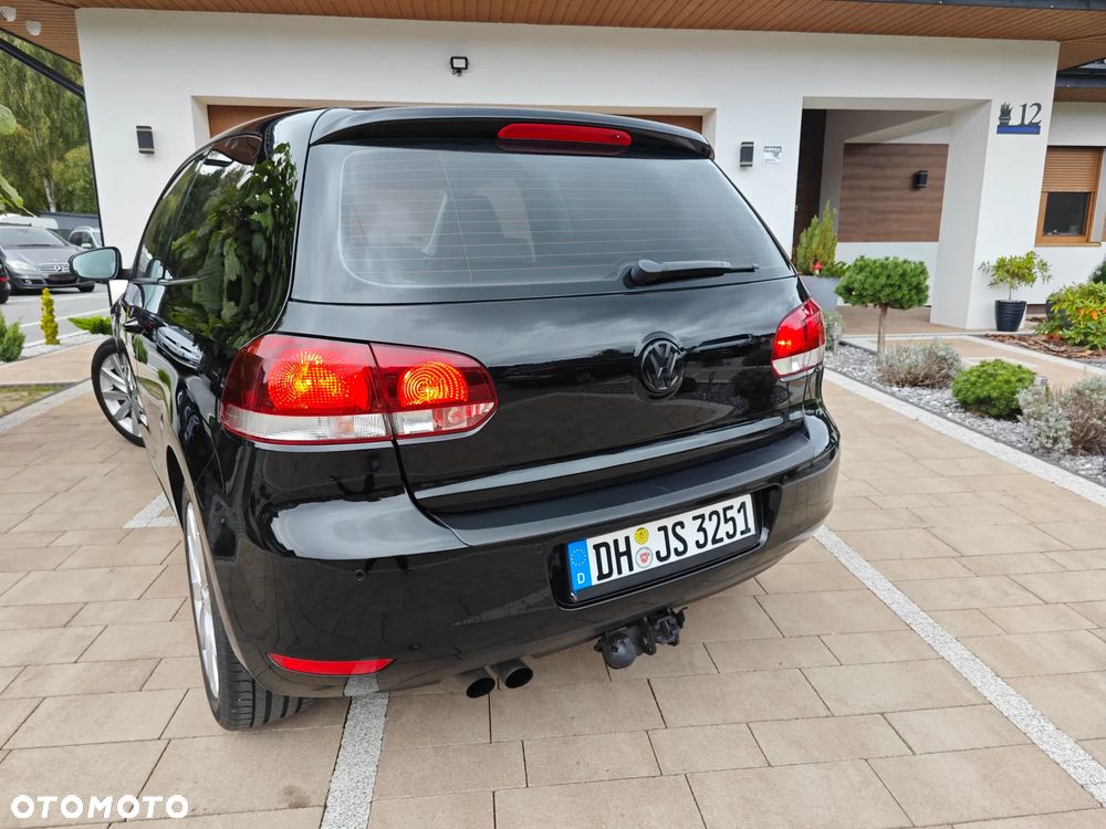 Volkswagen Golf - 8
