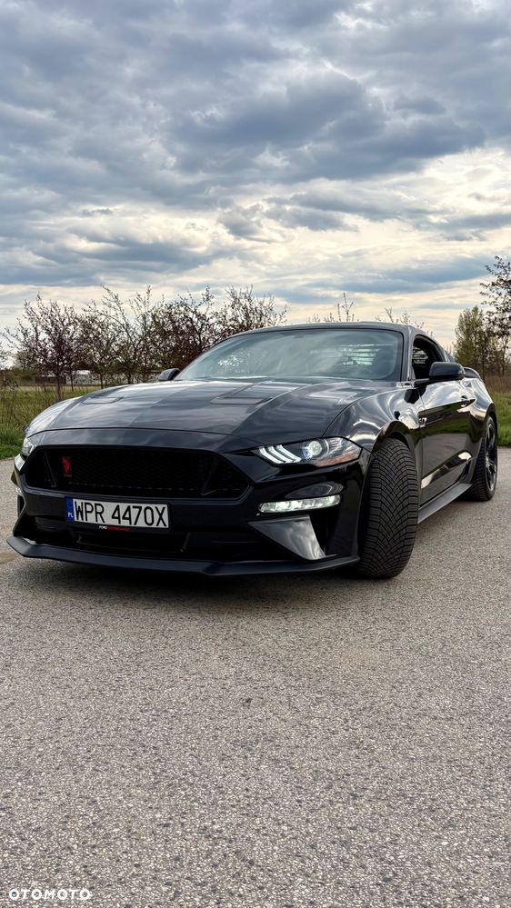 Ford Mustang - 4