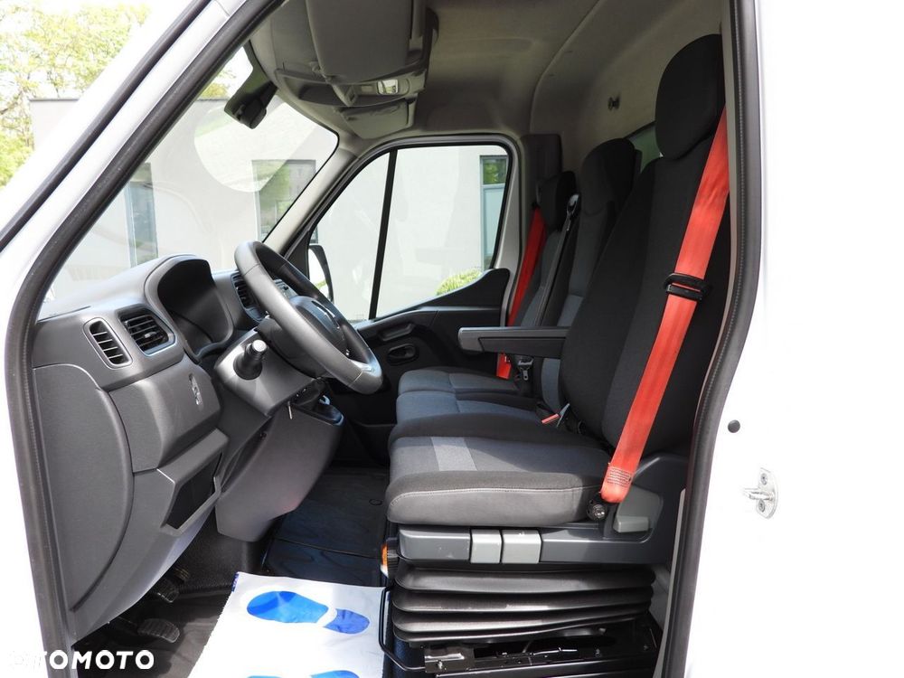 Renault MASTER KONTENER WINDA 8 PALET TEMPOMAT LEDY BLIŹNIACZE KOŁA KLIMATYZACJA  165KM - 28