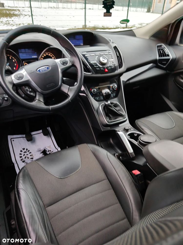 Ford Kuga 1.5 EcoBoost 2x4 Individual - 8