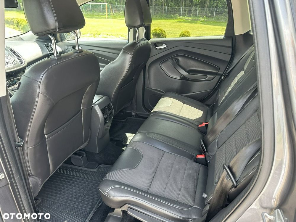 Ford Kuga - 26