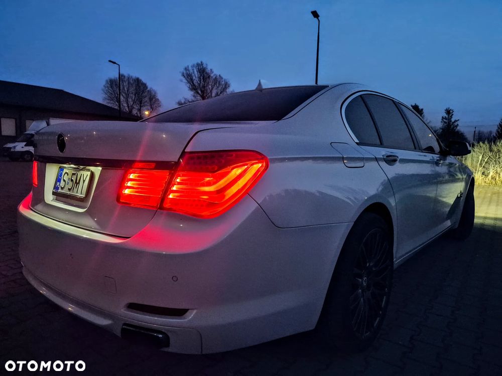 BMW Seria 7 - 40