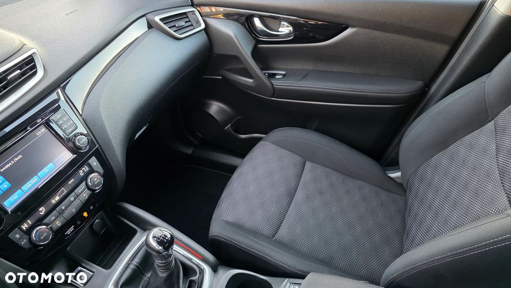 Nissan Qashqai 1.2 DIG-T N-Connecta EU6 - 27