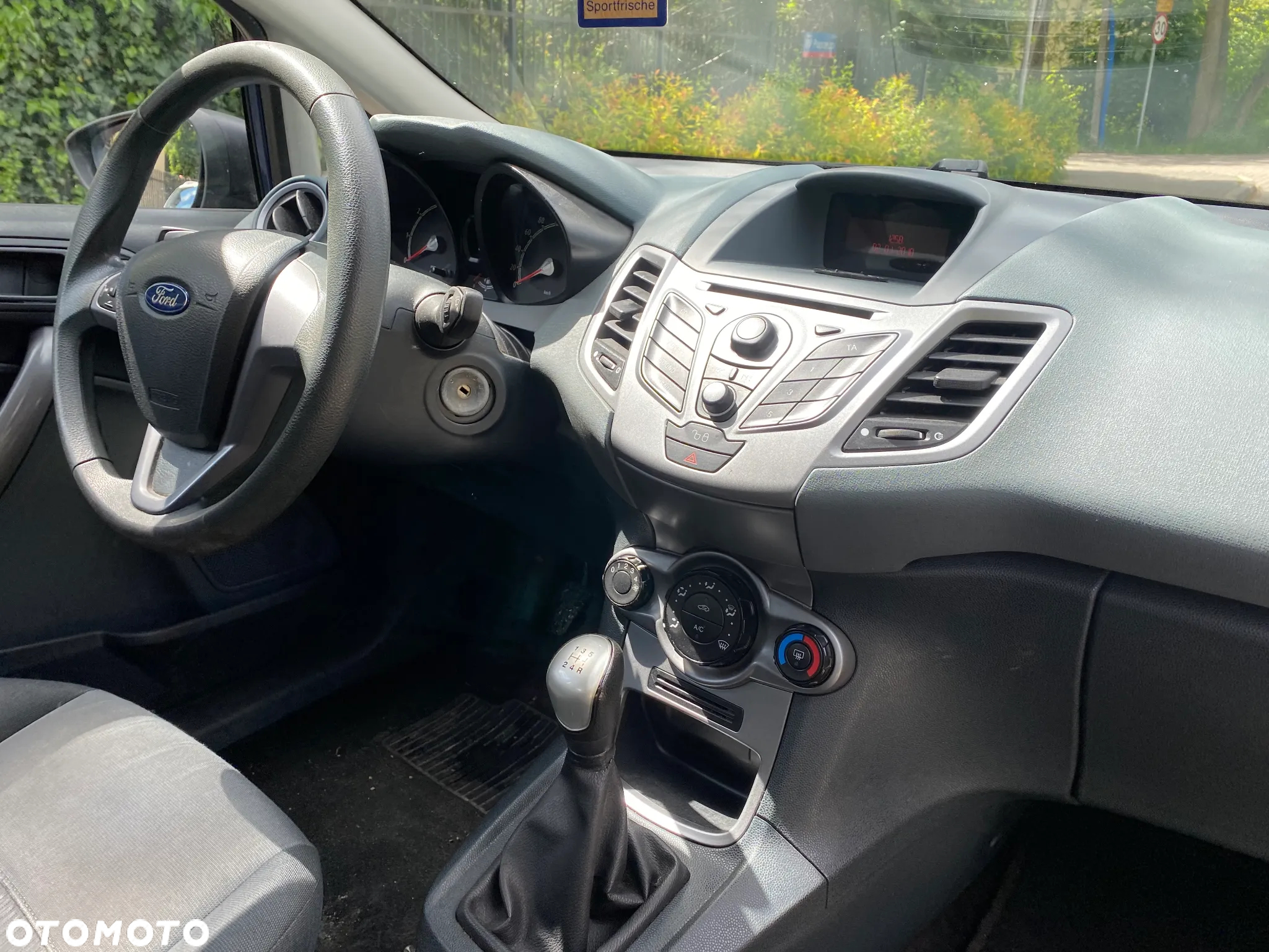 Ford Fiesta 1.25 Celebration - 11