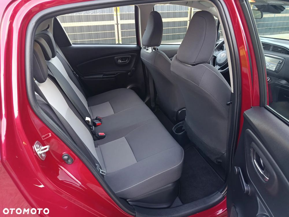 Toyota Yaris - 25