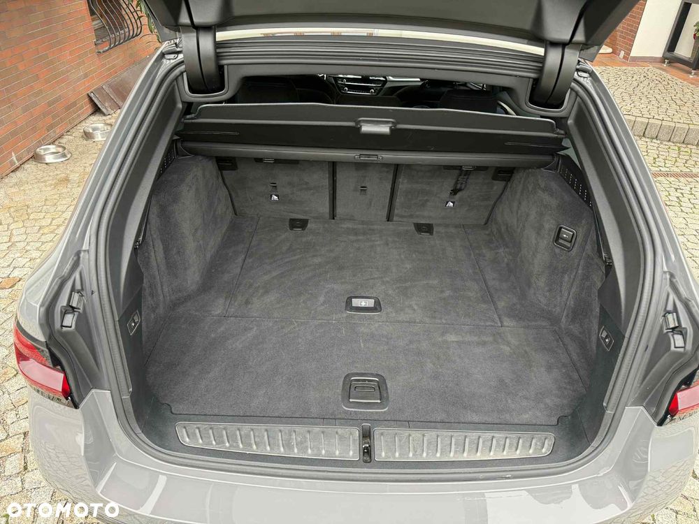BMW Seria 5 520d xDrive M Sport sport - 22