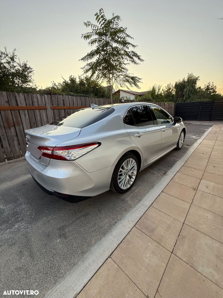 Toyota Camry 2.5 Dynamic - 8